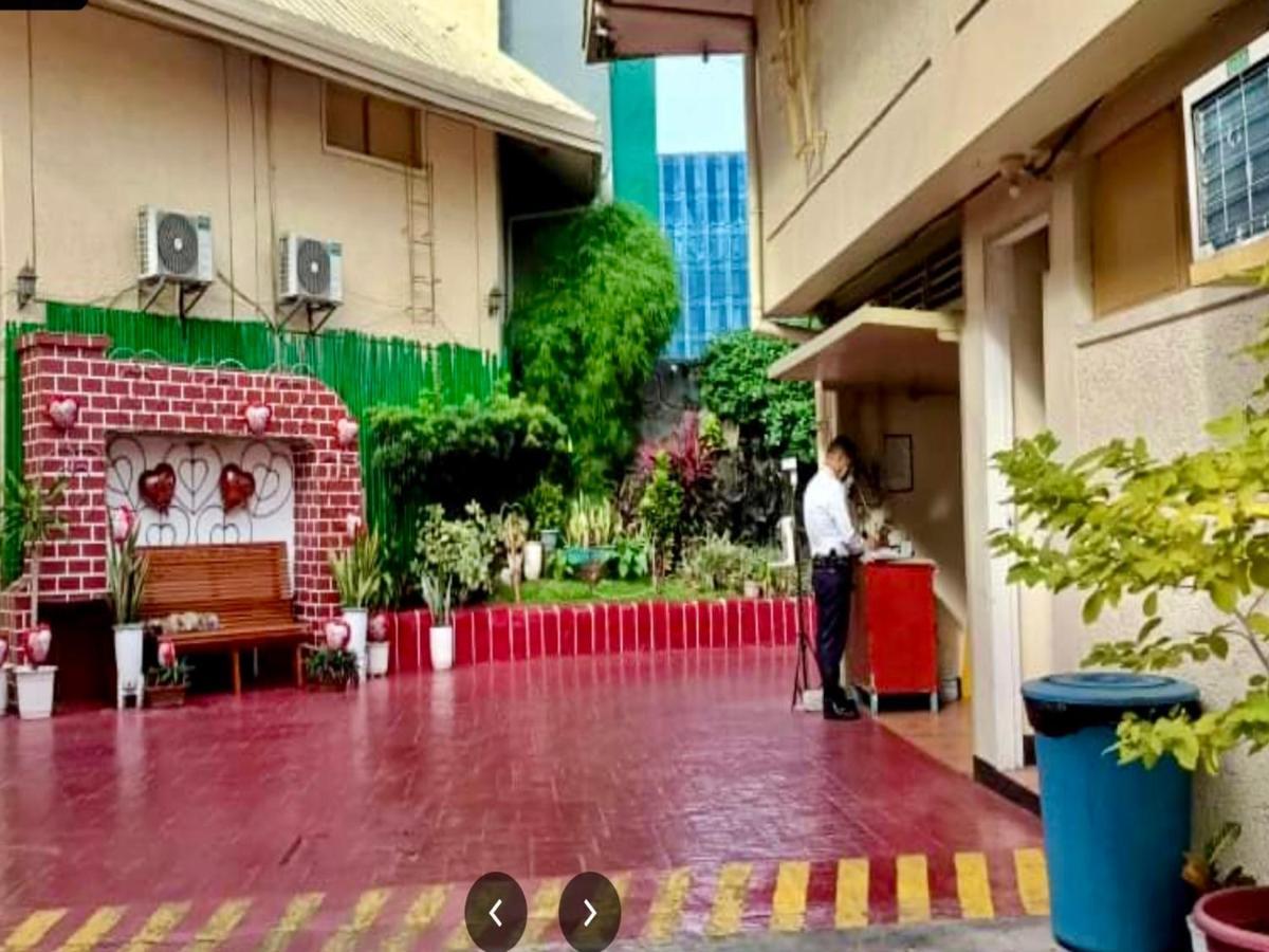 Oyo 971 Liza Lodge パサイ エクステリア 写真